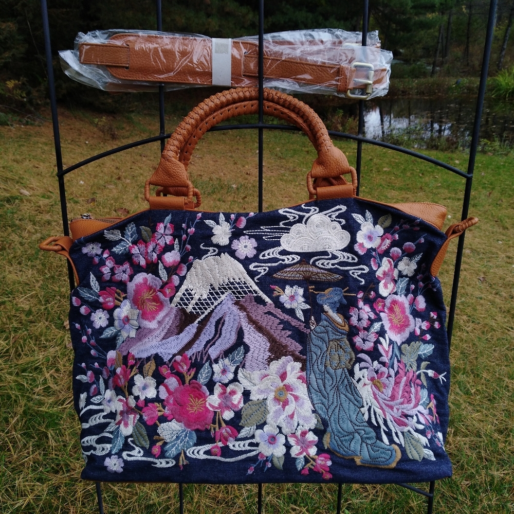 NWT Johnny Was JWLA Hisako Overnight Tote...SOLD OUT!